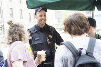 rencontres avec policiers