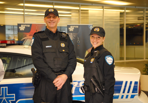 The SPVM changes their uniform color - Service de Police de la Ville de ...
